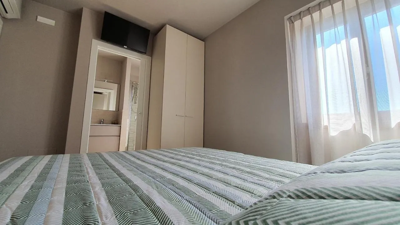 Apartment Appartamenti Moonlight Seriate